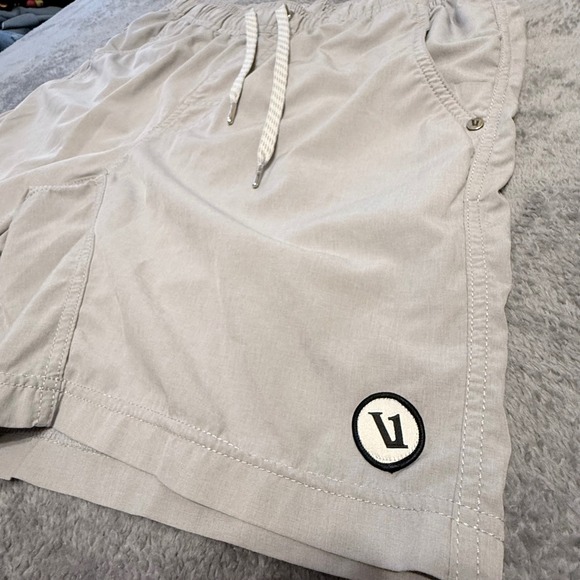 Vuori Mens Kore Athletic Shorts Gray  Drawstring Size S - Picture 3 of 8